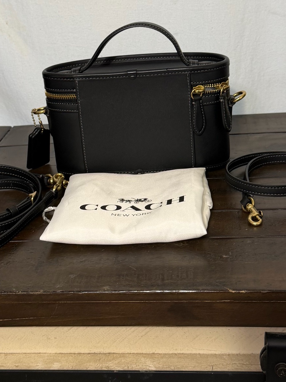 Coach The Trail Bag Leather Limited Re-Edition Vanity Satchel with Gold Hardware - Picture 2 of 8